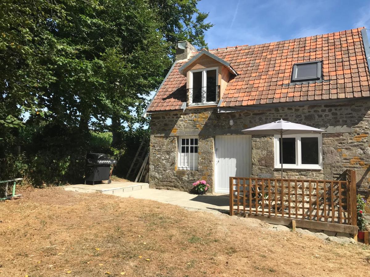 Ferme De Noyes Cottage Sourdeval Esterno foto