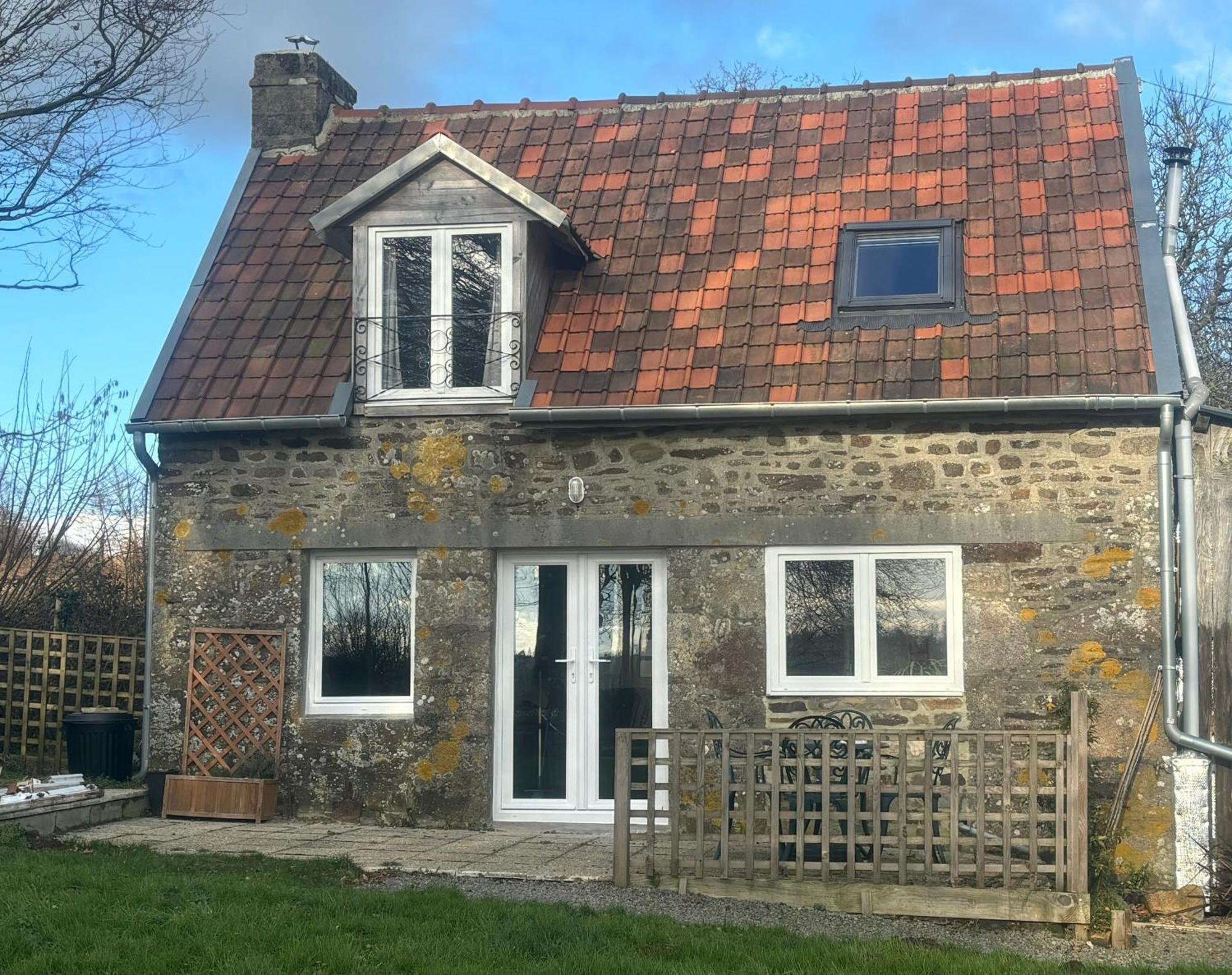 Ferme De Noyes Cottage Sourdeval Esterno foto