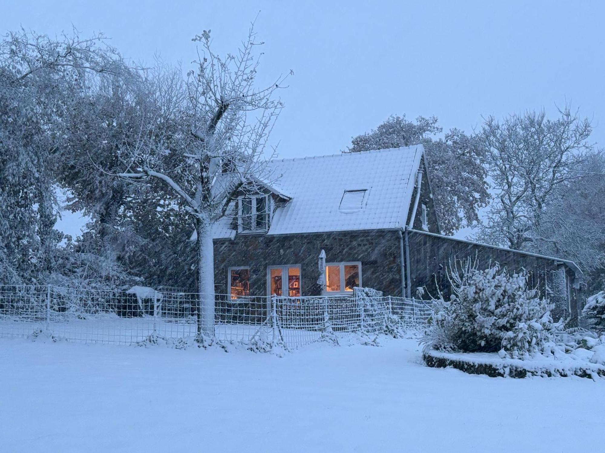 Ferme De Noyes Cottage Sourdeval Esterno foto
